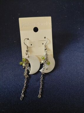 Fashion Jewelry White Crescent Moon Earrings with Green Bead Accents
